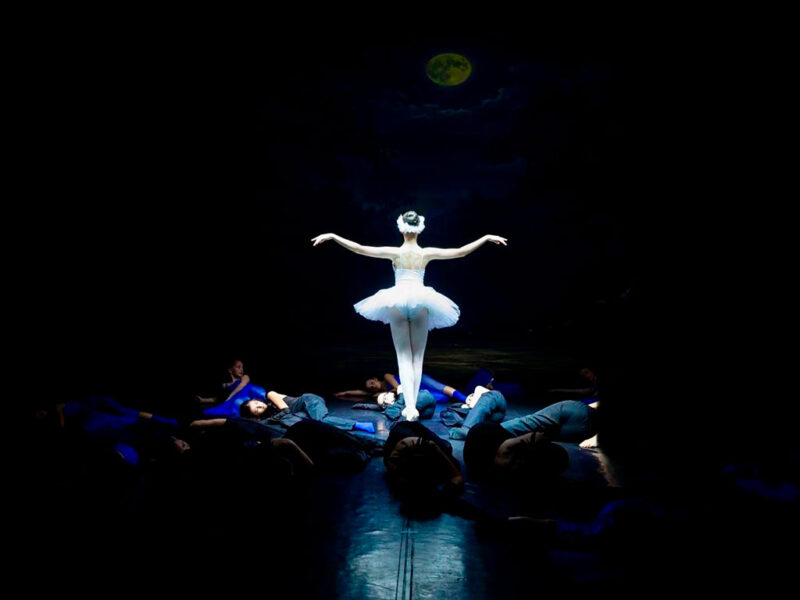 Corsi di Danza Classica Accademica e Danza Contemporanea a Macerata